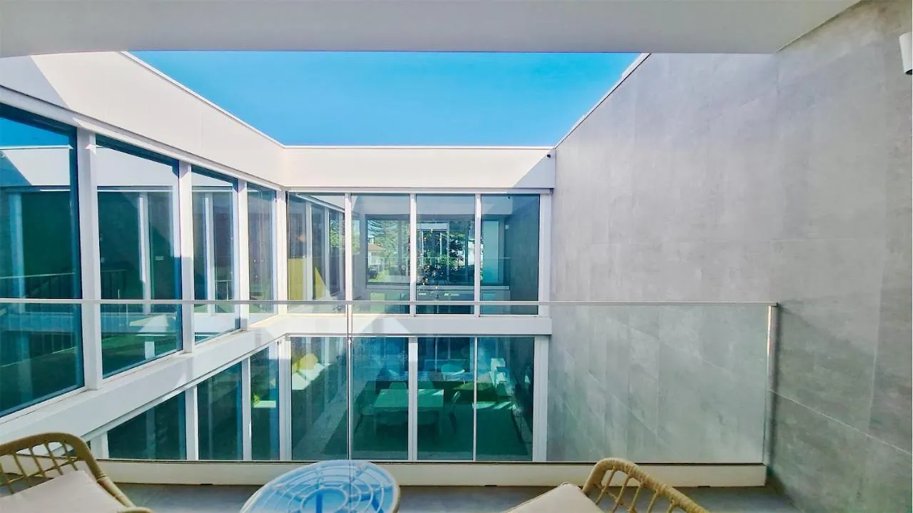 Villa Miya: Marina-Adjacent Retreat with Pool and Clever Details Vilamoura
