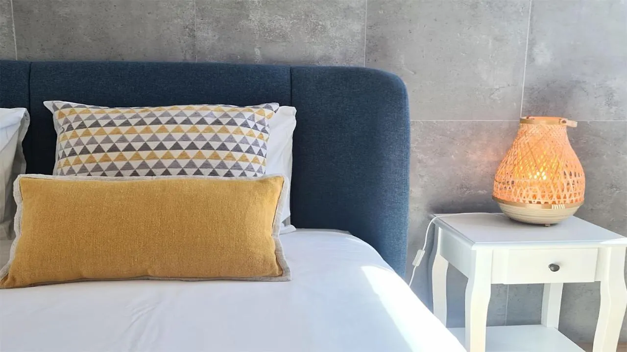 Holiday home Villa Miya: Marina-Adjacent Retreat with Pool and Clever Details Vilamoura
