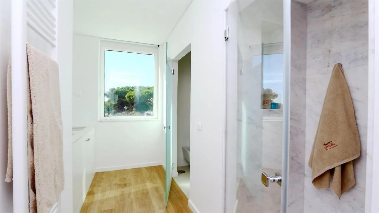 Villa Miya: Marina-Adjacent Retreat with Pool and Clever Details Vilamoura Holiday home
